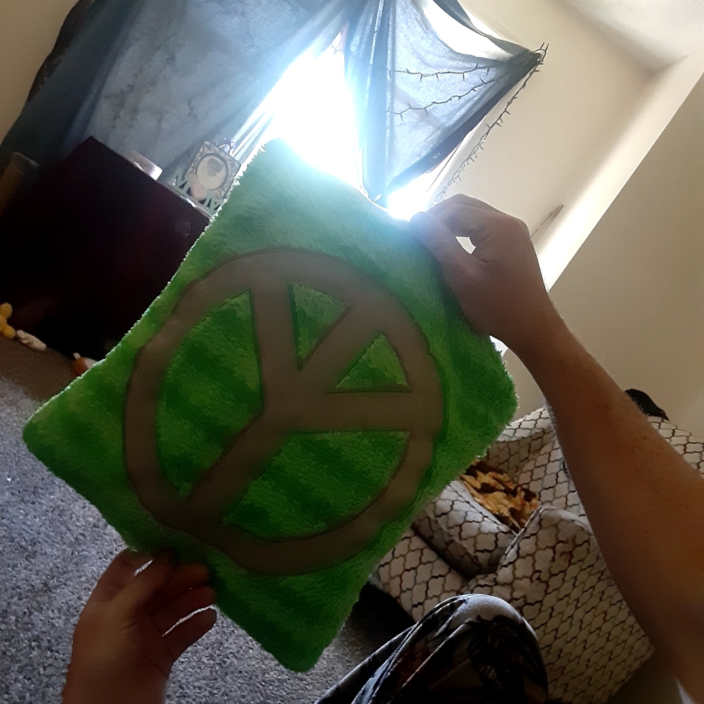 Peace  pillow  25